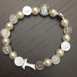 BRACCIALE ELASTICO DECINA CON 10 MEDAGLIE DI SAN BENEDETTO GRANI BIANCO E TAO